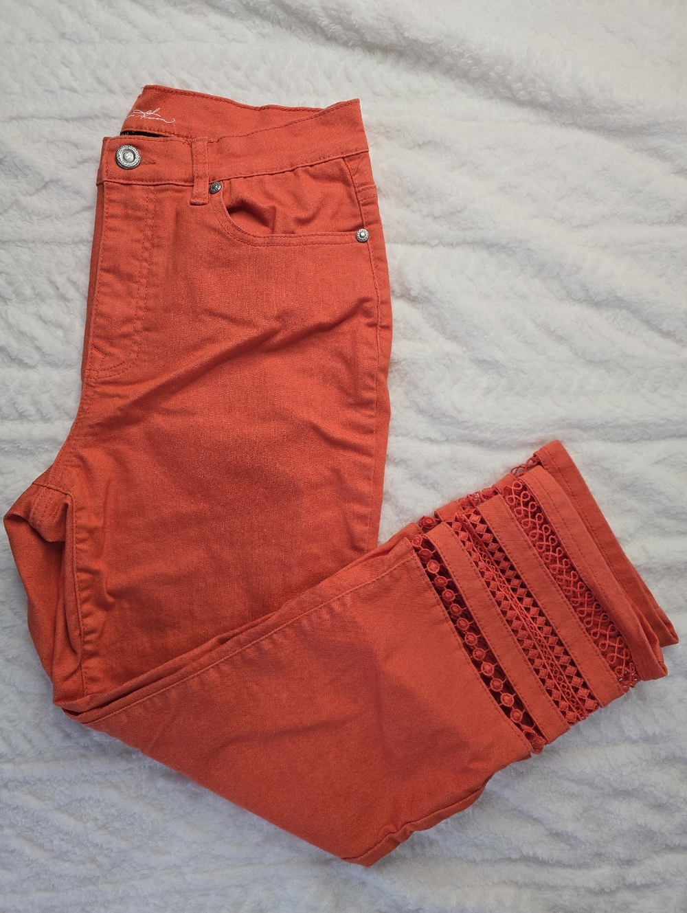 DG2 Diane Gilman Jeans Bright Orange Crop Crochet Cuffs High Rise Straight 10